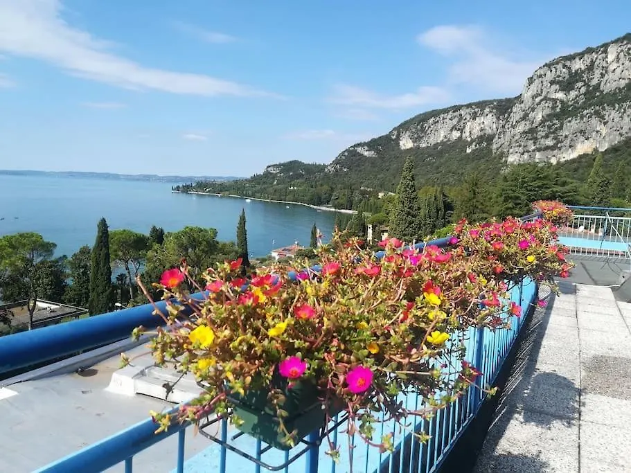Monika Holiday 333 Star On The Lake Garda