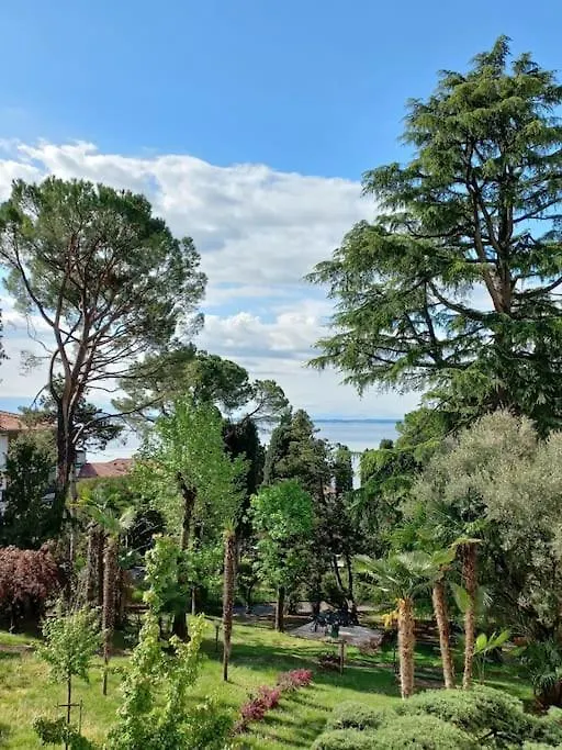 Monika Holiday 333 Star On The Lake Garda  Italy