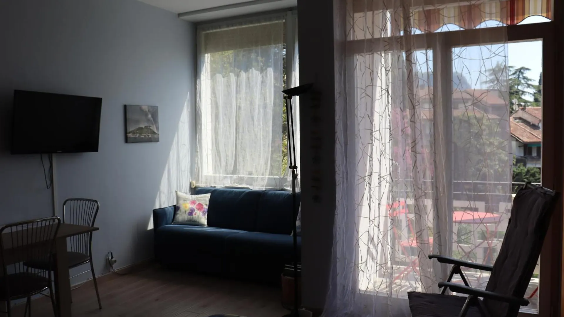 Monika Holiday 333 Star On The Lake Garda  Apartment