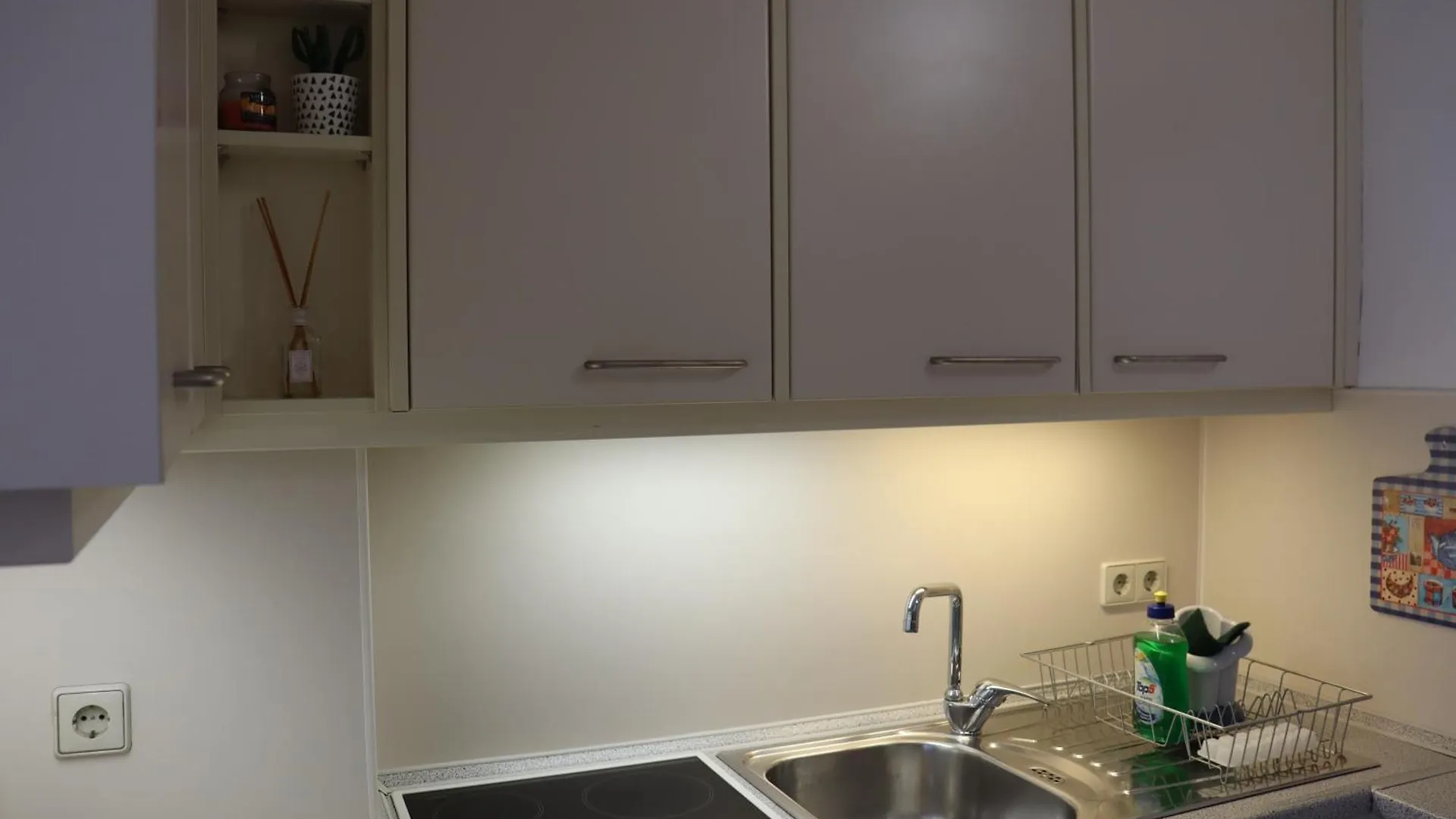 Monika Holiday 333 Star On The Lake Garda  Apartman